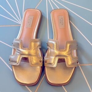 EUC Leather Gold Slides Sz 7